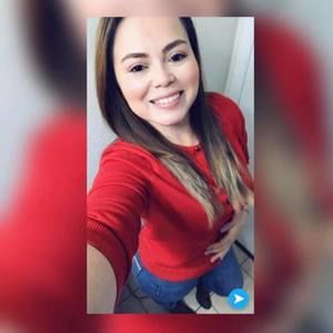 Meet your Posher, Yanira